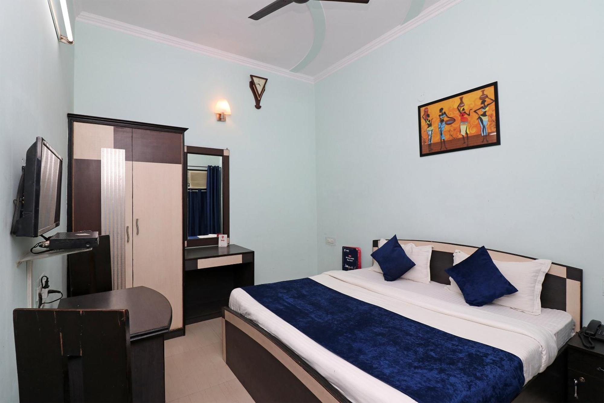 Hotel O Alpine Residency Фаридабад Экстерьер фото